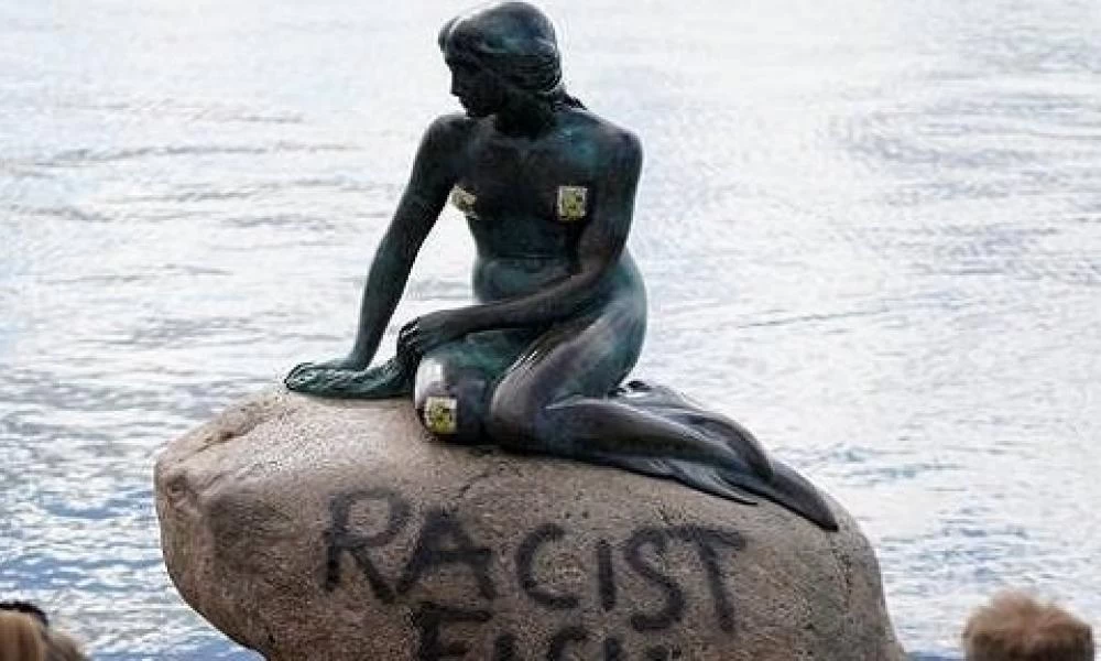 Βανδάλισαν ακόμη και τη "Μικρή Γοργόνα" στην Κοπεγχάγη